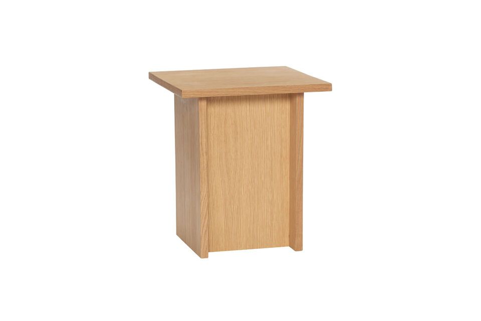 La table d\'appoint Straight en placage de chêne clair offre une combinaison parfaite de