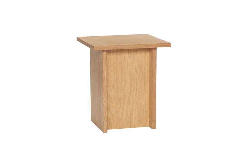 La table d\'appoint Straight en placage de chêne clair offre une combinaison parfaite de