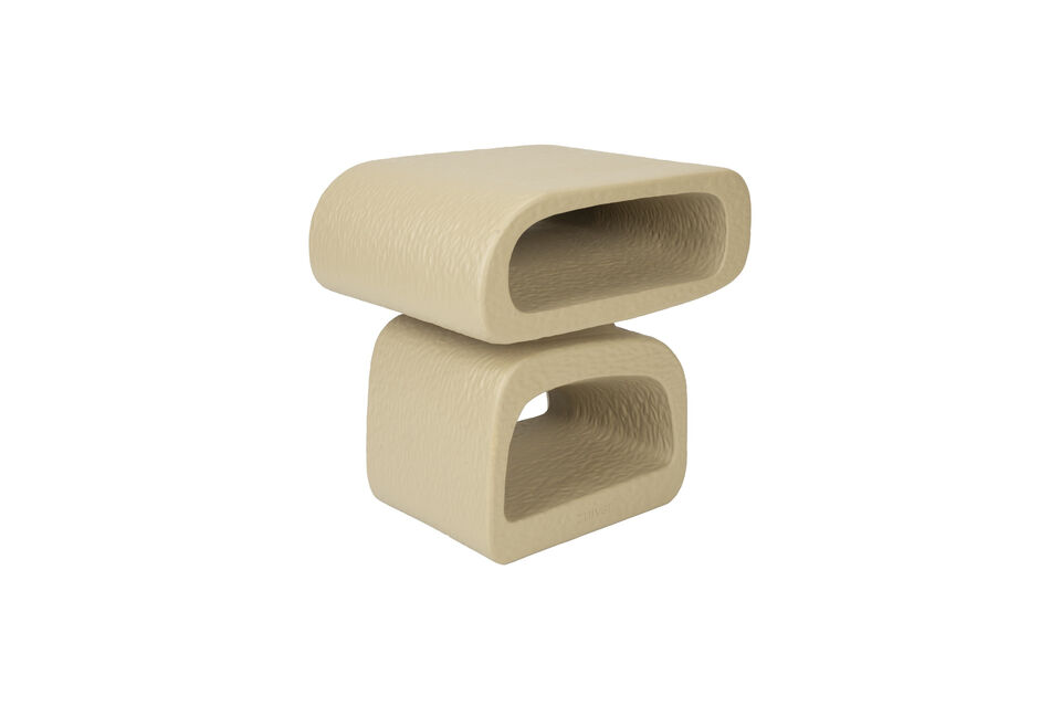 Posez confortablement votre tasse de café sur le grand plateau rond