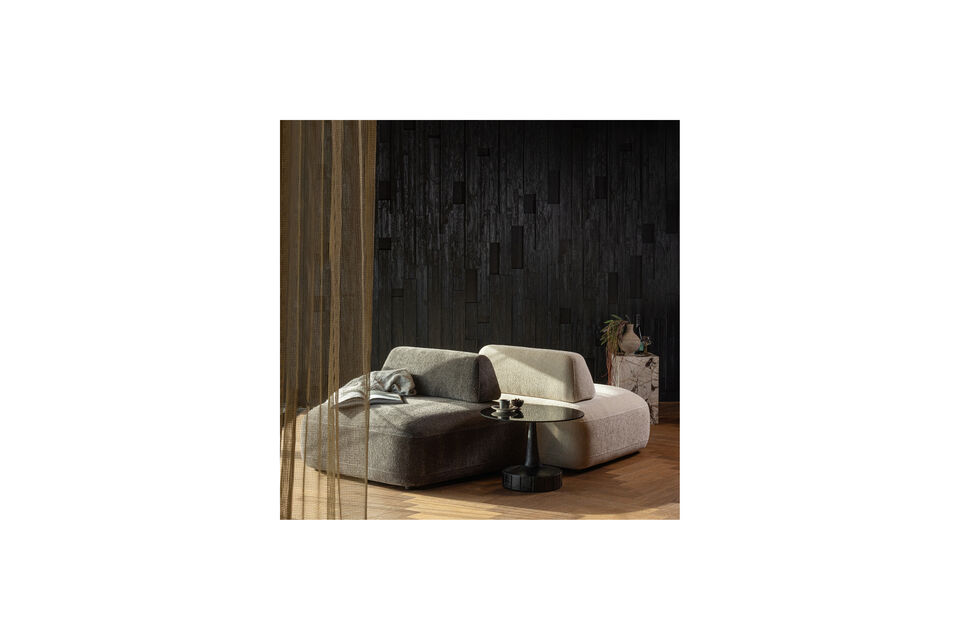 Table d\'appoint intemporelle avec plateau en verre Pied avec sculpture en bois frappante Plateau