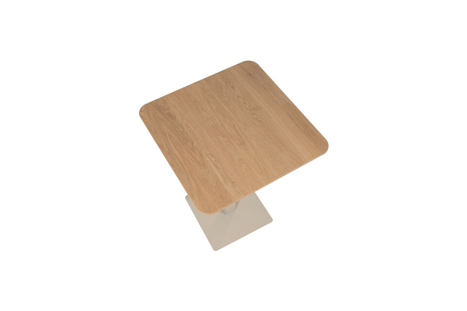 La table de bar a une apparence élégante et raffinée qui remplit votre intérieur d\'une