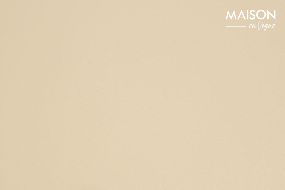 La table est fabriquée en métal et dotée d\'un revêtement par poudre dans une couleur fraîche