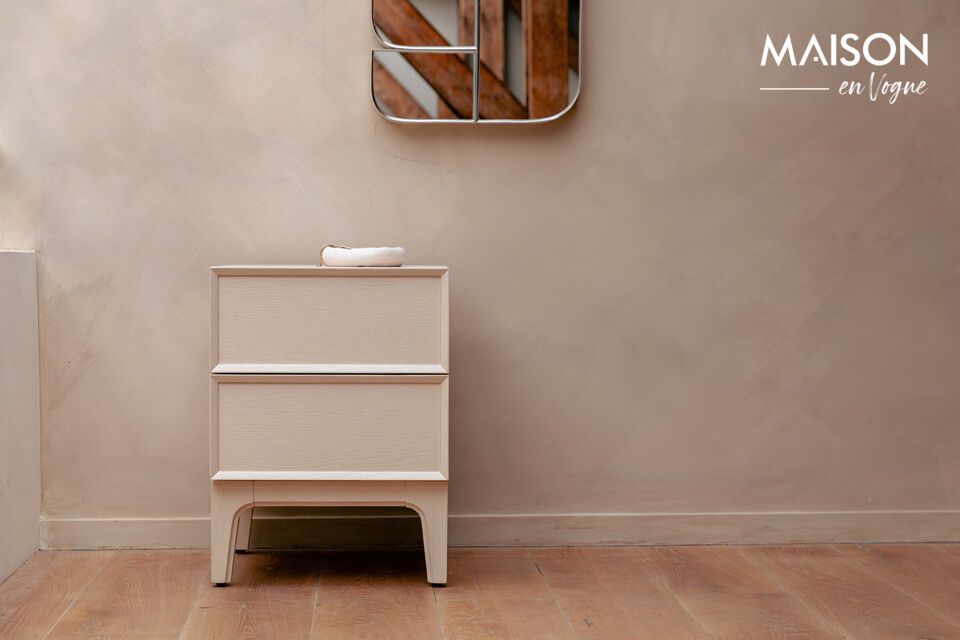 La Table de chevet en bois de chêne beige June incarne une élégance discrète tout en ajoutant
