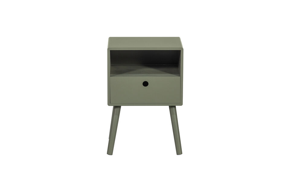 L\'utilisation du bois MDF laque garantit que la table de chevet rayonne de calme et s\'integre