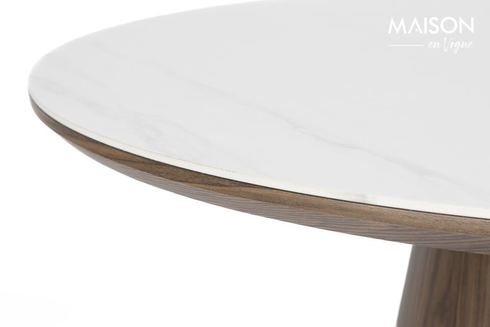 Cette matière permet une surface lisse et facile à entretenir