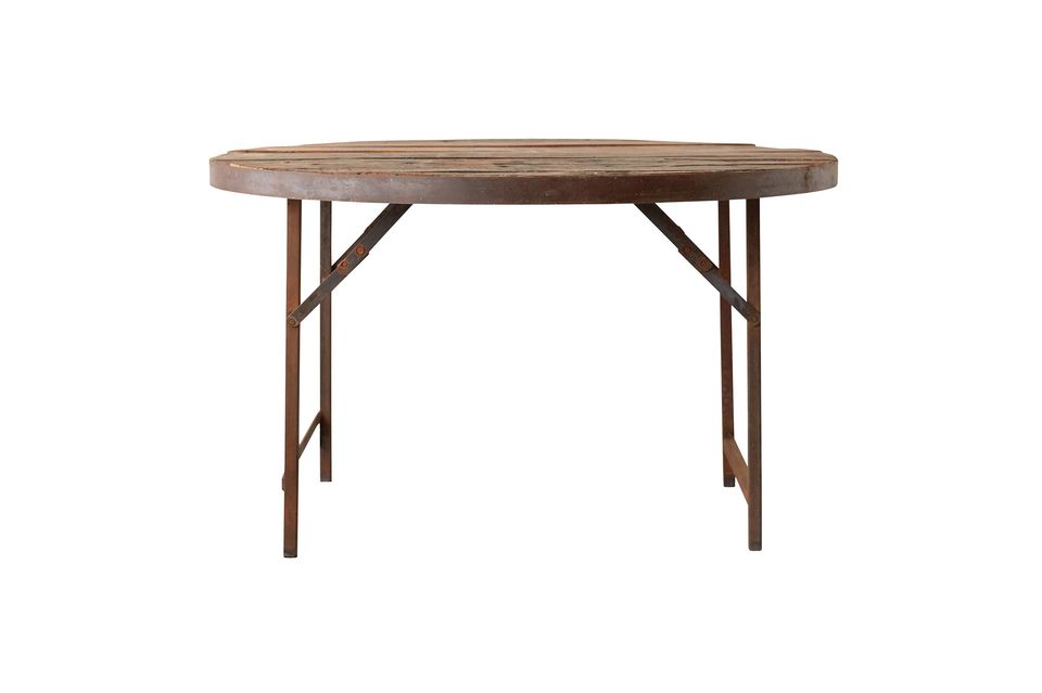 Une table en bois vintage et unique