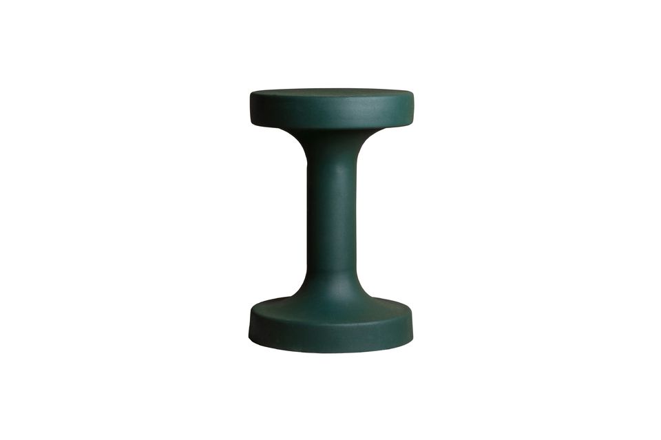 Cette table basse en métal de couleur verte pourra meubler avec goût la pièce de votre choix