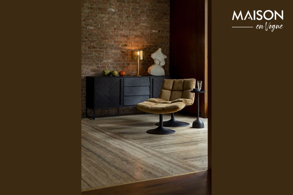 Discover the elegance and modernity of the Barun gilded iron table lamp