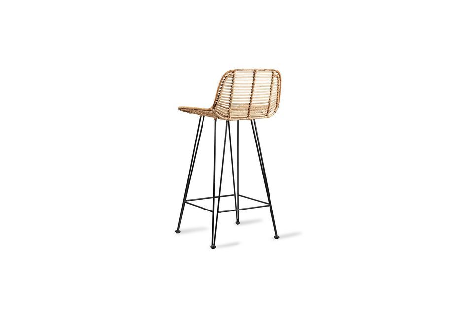 Ce tabouret de bar avec son allure très contemporaine est plutôt malin