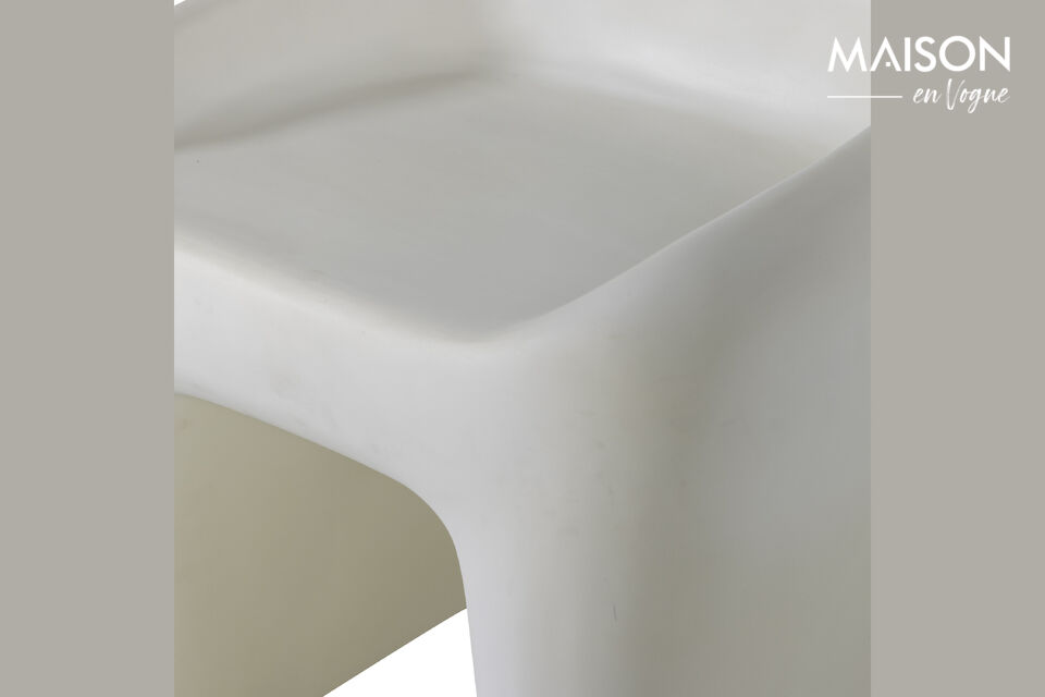 Mat&eacute;riau Ce tabouret de jardin est fabriqu&eacute; en polym&egrave;re renforc&eacute; de