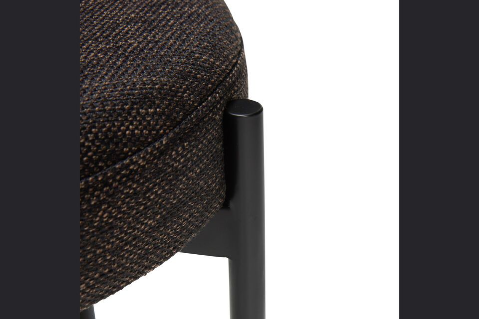 Le Tabouret en tissu noir Silo conjugue élégance et simplicité