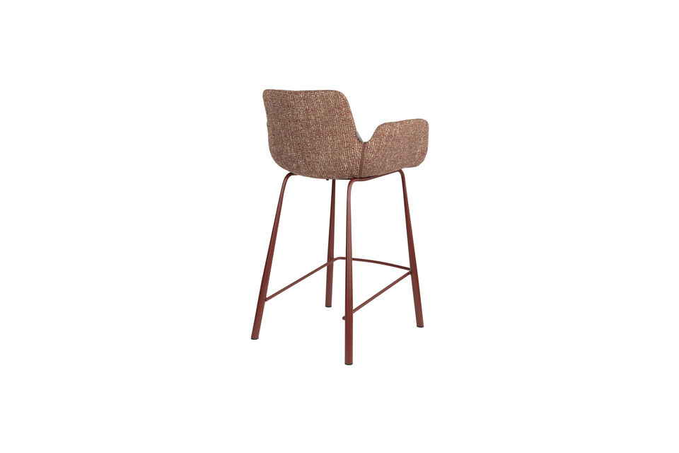 Este taburete bajo