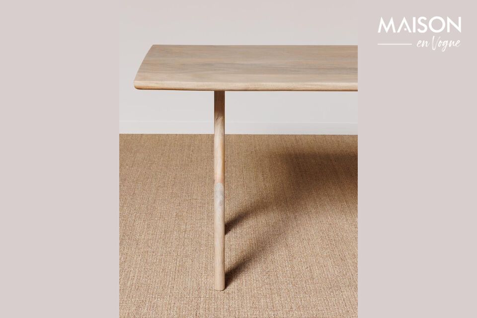 Deze tafel is ontworpen om comfortabel plaats te bieden aan je familie en vrienden en is 190 cm