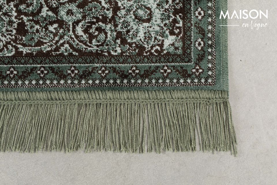 Ce tapis très authentique sera parfait dans un salon moderne ou plus traditionnel