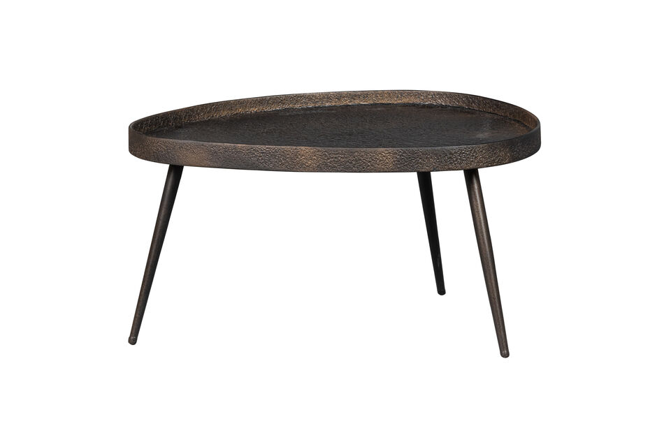 I tavolini provengono dalla collezione del marchio di interni olandese WOOOD e sono una coppia che