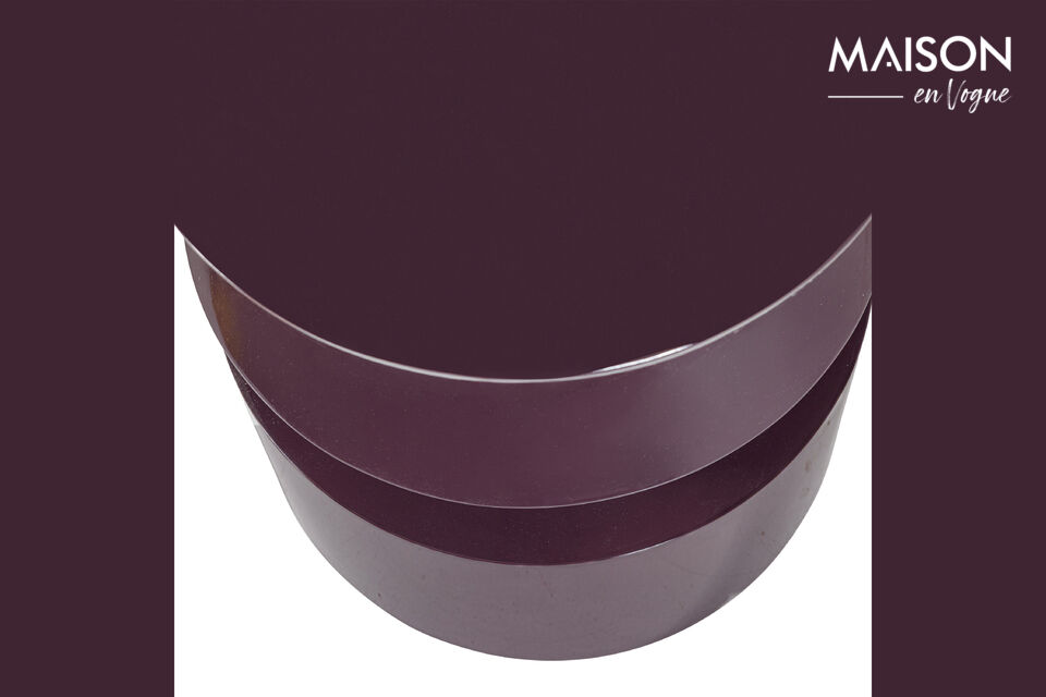 Con il suo design unico e il caldo colore viola/marrone