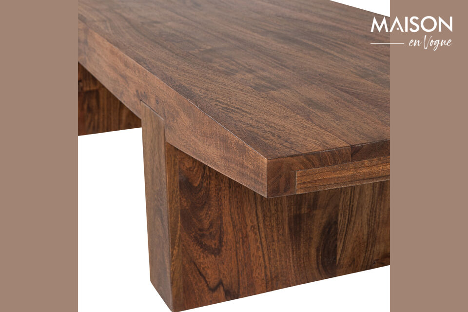Cette table basse s\'harmonise parfaitement avec diff&eacute;rents styles d\'int&eacute;rieur et