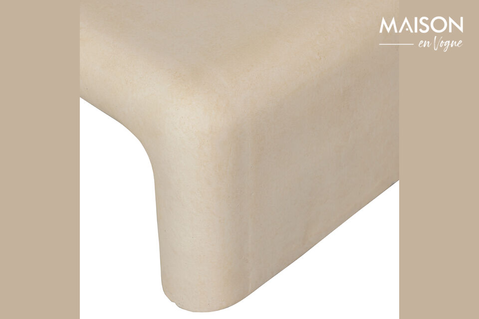 Fiberclay a l\'aspect du beton mais est remarquablement leger