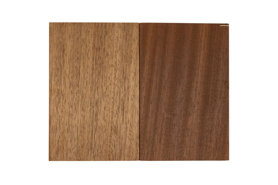 Il legno di Ayous è particolarmente adatto all\'uso esterno e presenta venature e disegni del