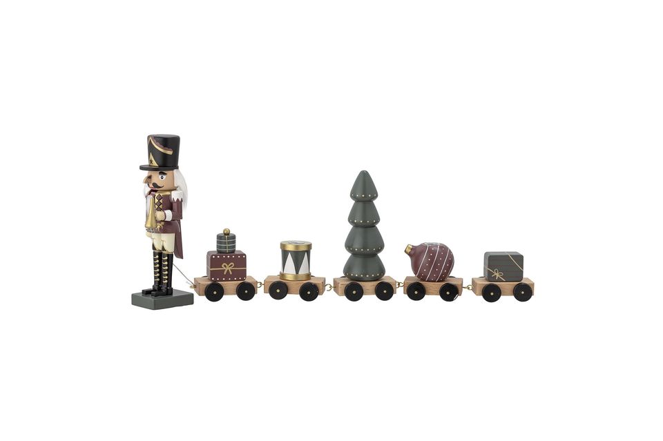 Le train casse-noisettes décoratif Vadim de Bloomingville illuminera votre table de Noël lorsque