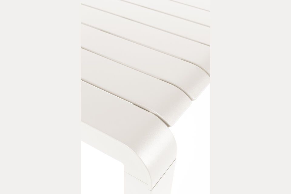 Of je hem nu combineert met een Vondel tafel of alleen gebruikt