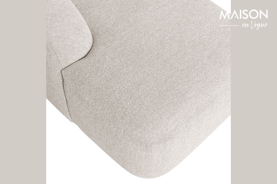 These are the distinctive features of the SLOPING sofa! The SLOPING series comes from the