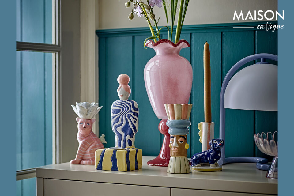 As the vase is handmade, slight variations will occur
