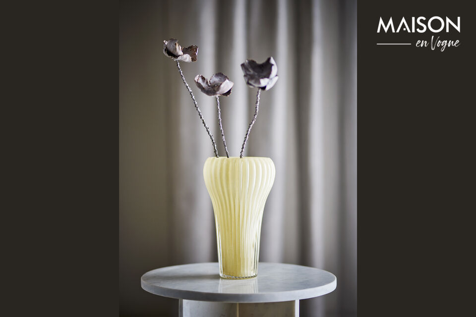 Small variations may occur and make each Vase unique