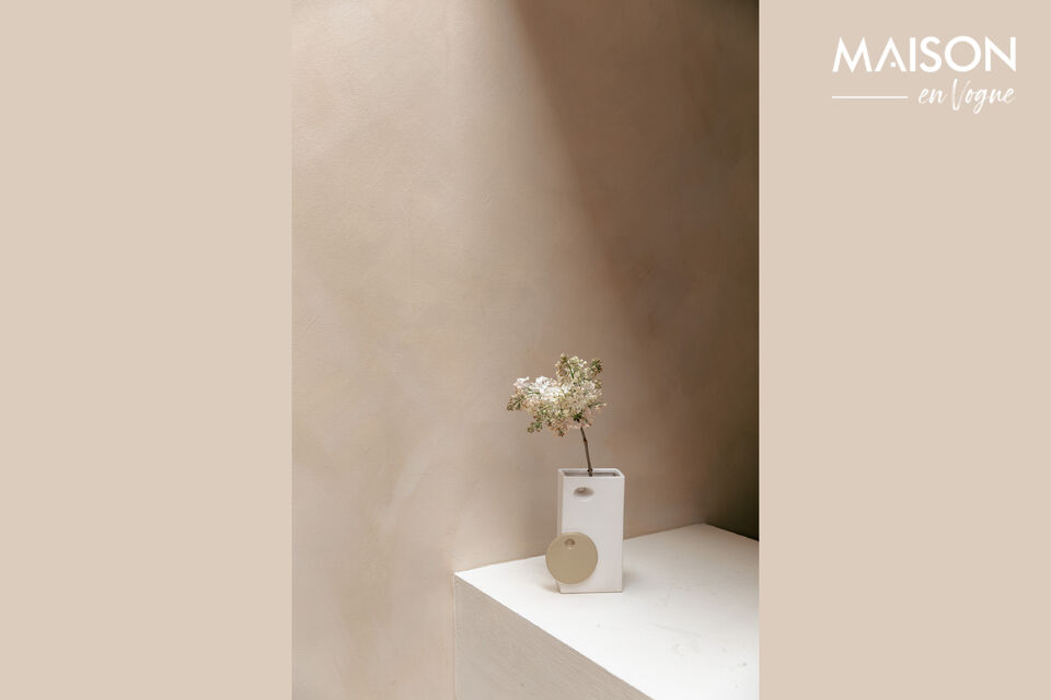 Mettez vos fleurs en valeur grâce au vase Bloomer de Zuiver