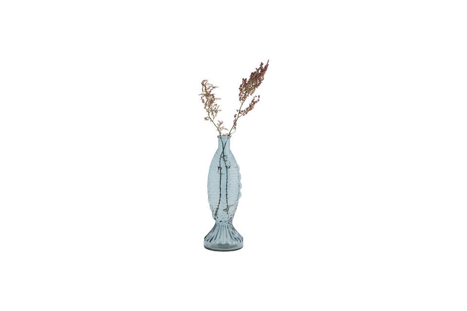 Ce vase combine simplicité et originalité pour ajouter une touche délicate à votre espace