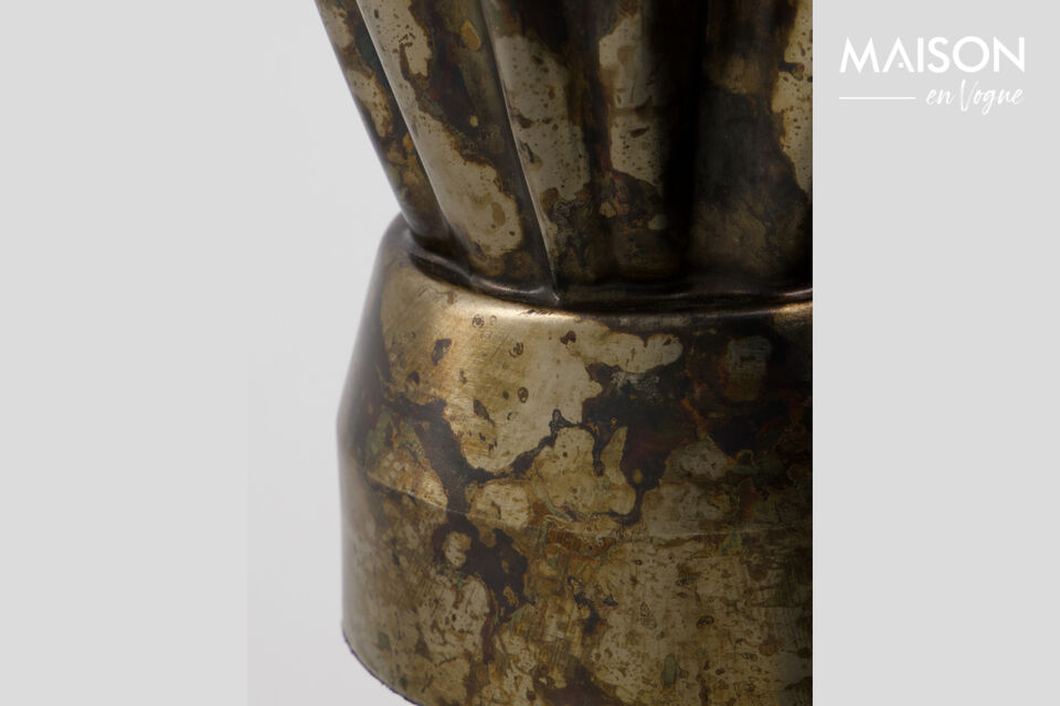 This handcrafted vase brings a touch of timeless elegance to your home with its antique brown finish