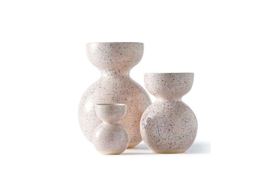 Realizzato con antiche tecniche orientali, ogni vaso Boolb è un pezzo unico