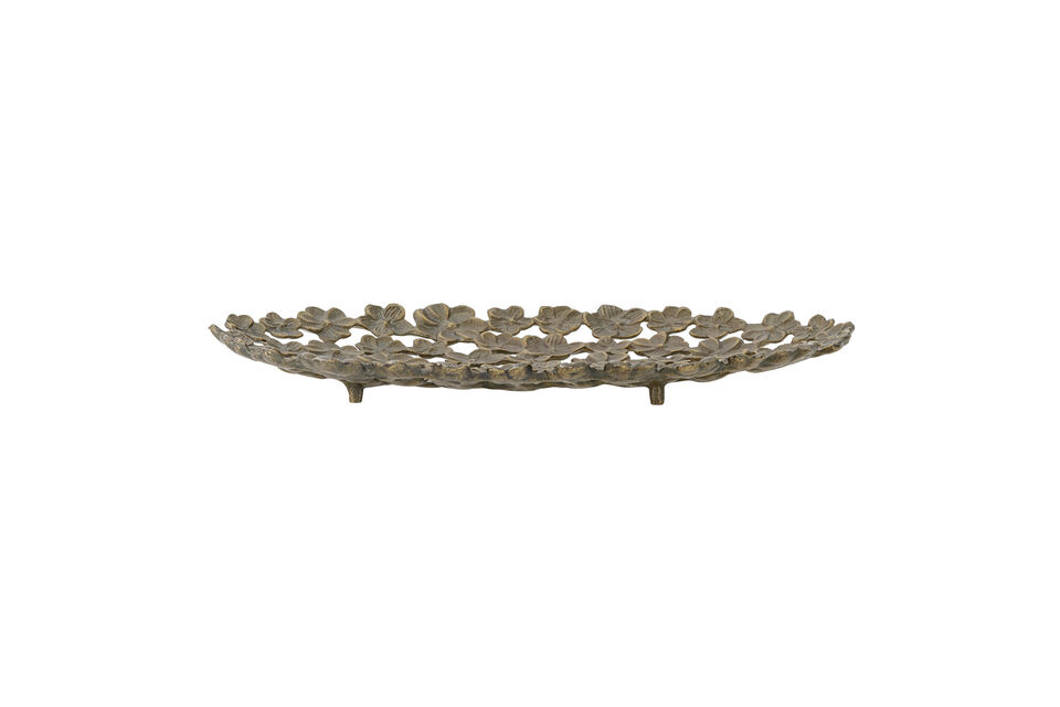 Il vassoio è decorato con un motivo unico di piccoli fiori