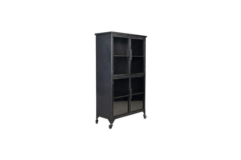 Añada un toque de elegancia y funcionalidad a su espacio con la vitrina alta de madera negra Ferre