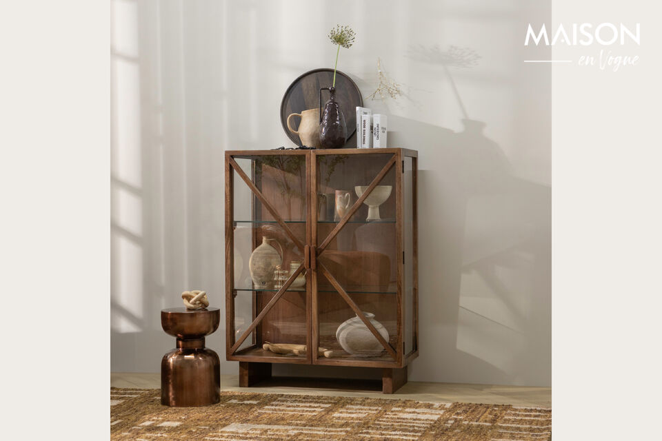 Elegante Vitrine mit Glas Aus Mangoholz gefertigt Mit drei Türen und zwei Ablagefächern H 132 cm