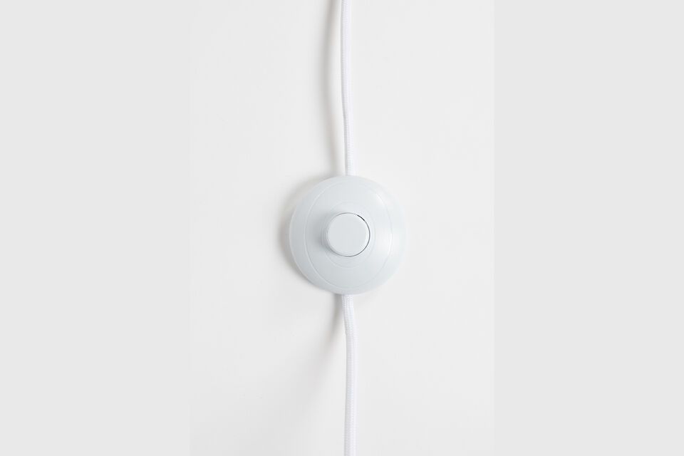 Deze vloerlamp is ideaal voor een woonkamer