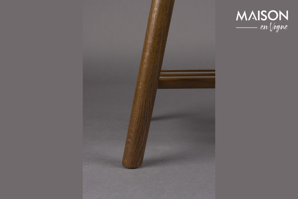 The slatted shelf beneath the seat offers extra storage space