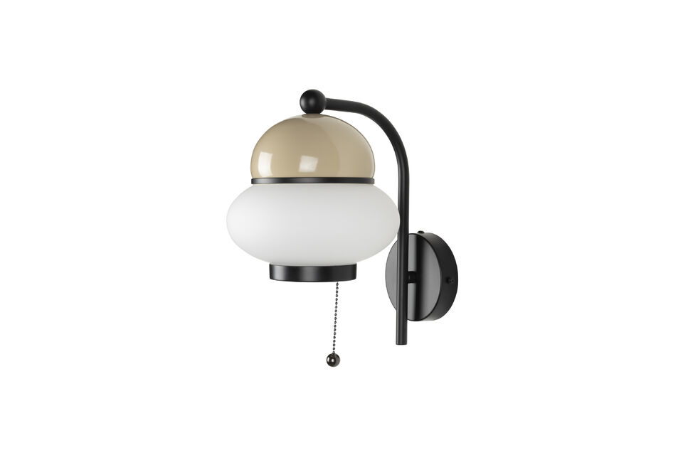 Toe aan een retro tintje in huis? De speelse Bumble lamp van Zuiver zorgt direct voor een fijne