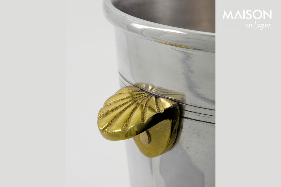 Keep your favourite wines at the right temperature while serving a statement piece