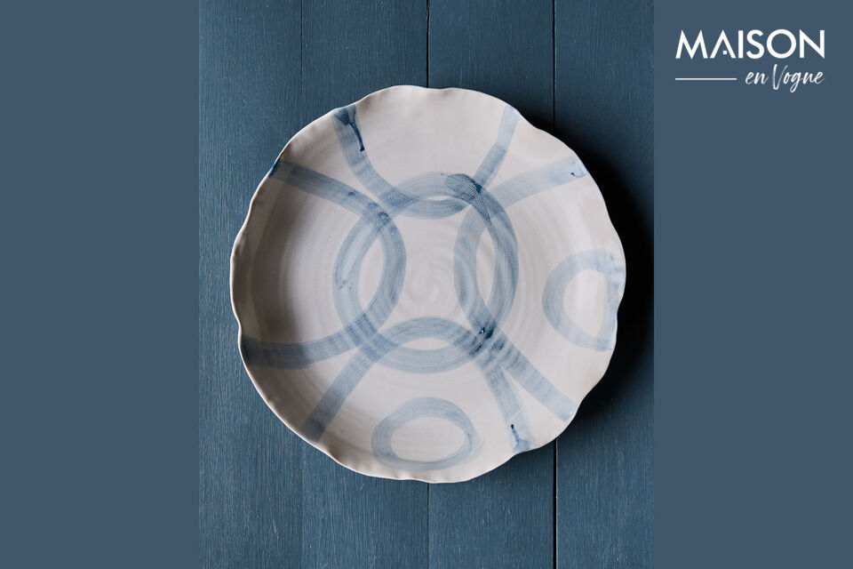 - Beautiful tray with hand-decorated pattern