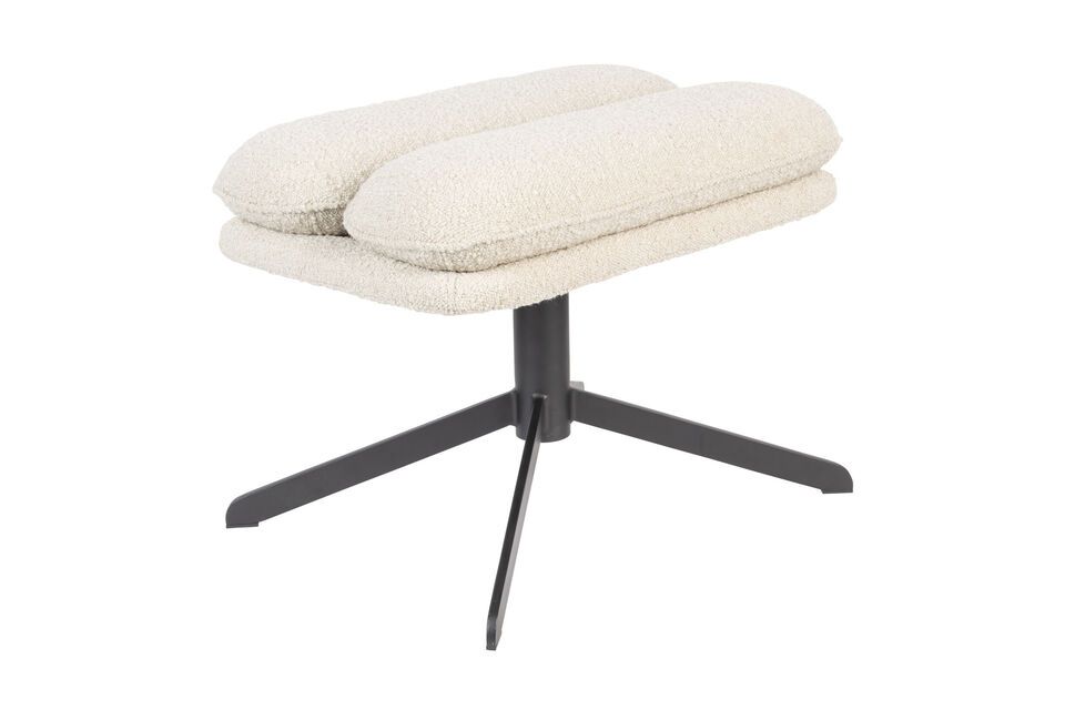 Perfect for everyday use, Tyler measures 47 cm long, 60 cm deep and 44