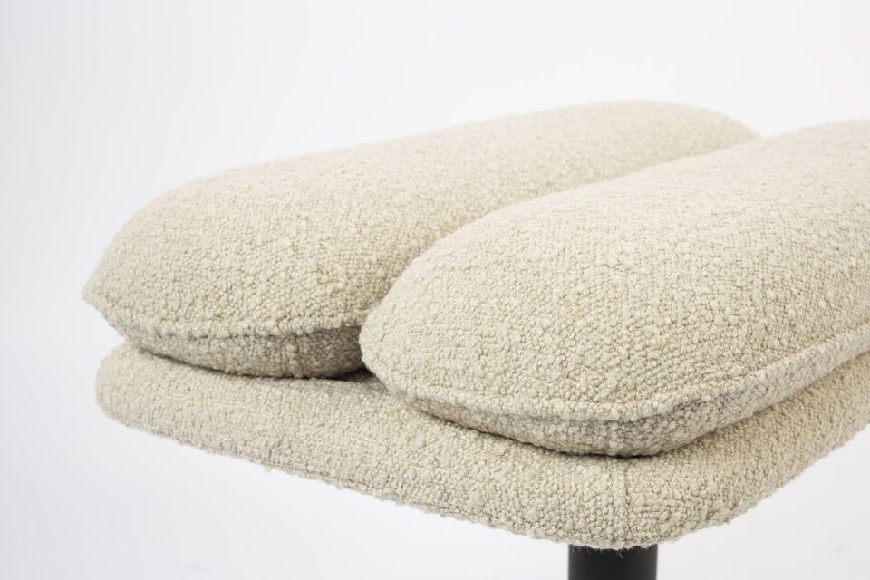 Incorporate Tyler into your living room by pairing it with the chaise longue from the same series