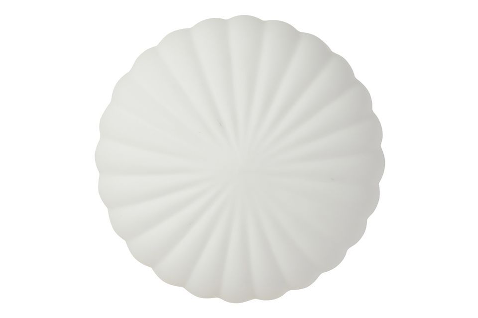 Witte glazen wandlamp Kumu Merken