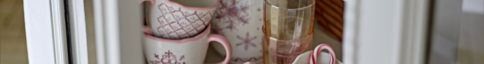 Mise en avant matière Wonderland Mug, Rose, Grès