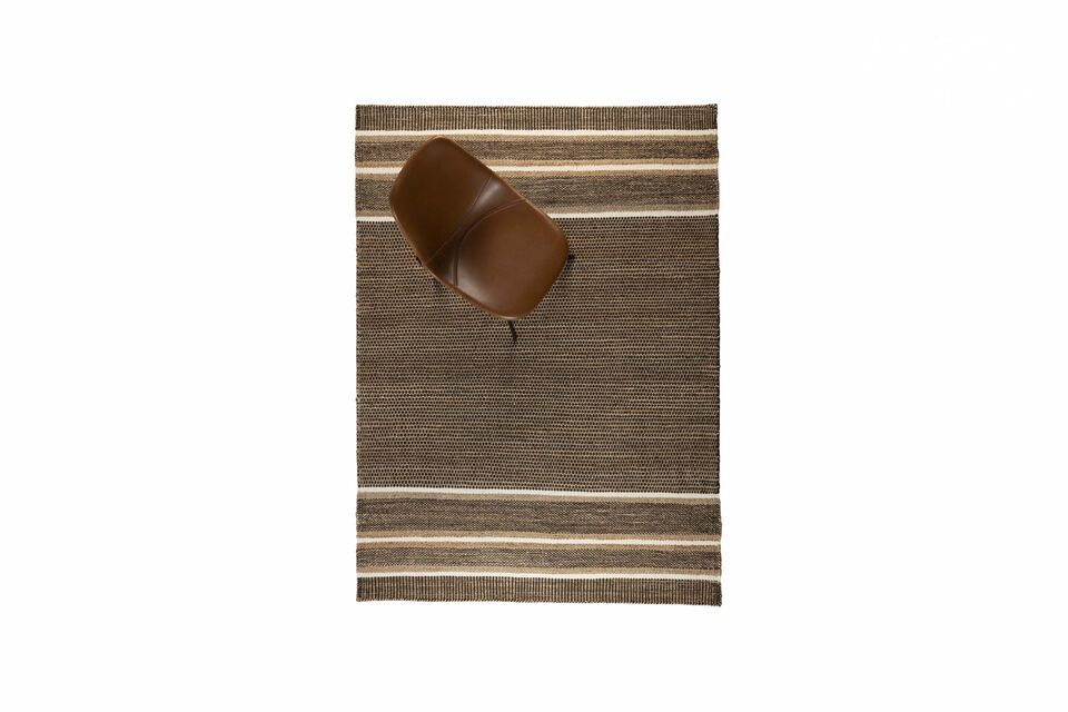 Entirely handmade, it reflects authentic craftsmanship and traditional manufacturing methods